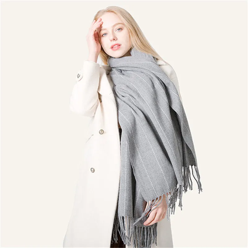 Autumn and winter British style stripe tassel the new hot women's elegant generous simple temperament noble elegant scarf