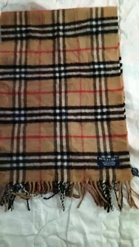 Burberry vintage camel plaid scarves . All are 💯% authentic. Material 20 piecec in 💯% cashmere and 11 pieces in lambswool. Totall 31 pieces