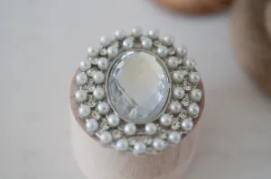 Lizzie Brooch