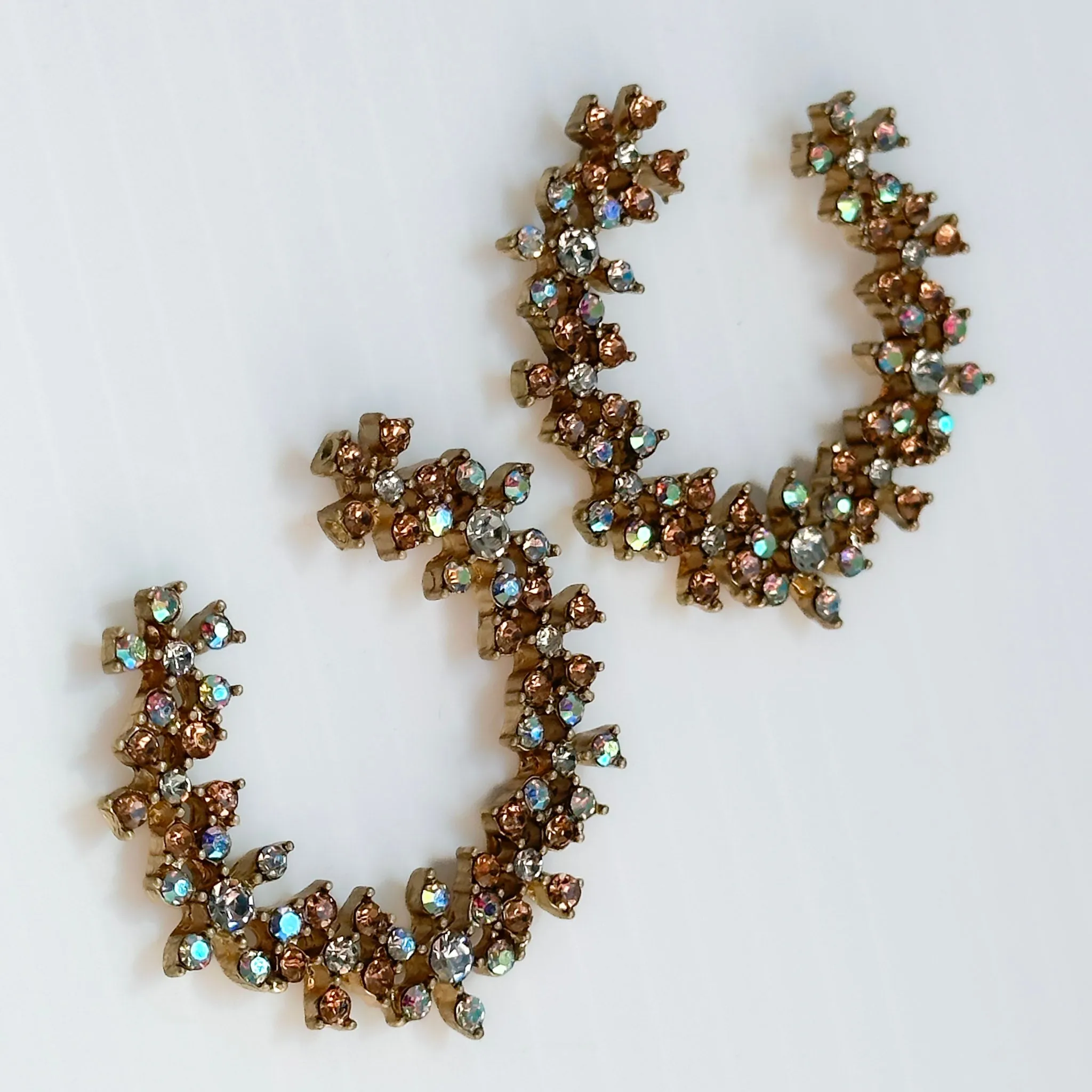 Sparkle Partial Circle Stud
