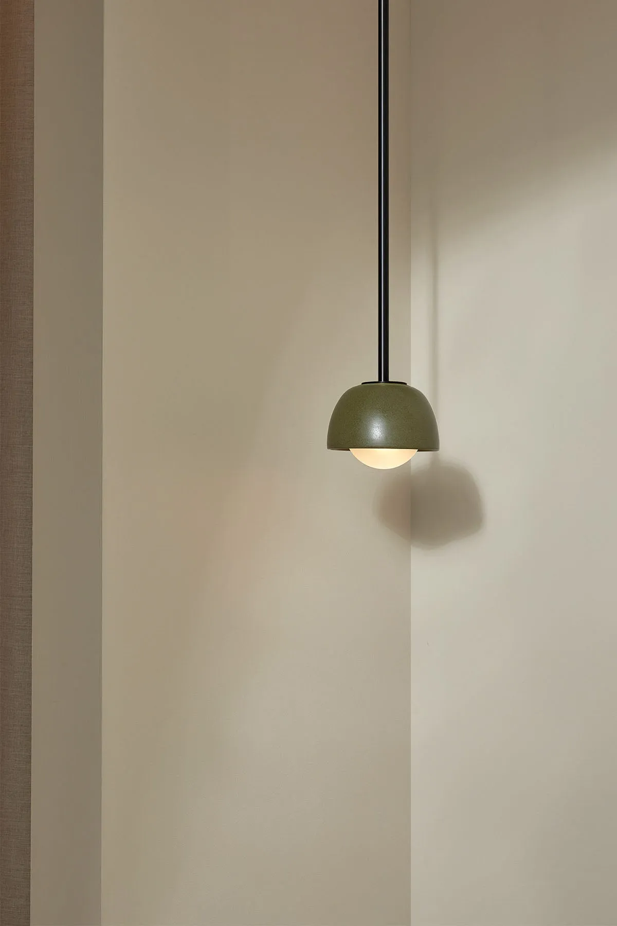 Terra 0 Pendant Light - Solid Rod