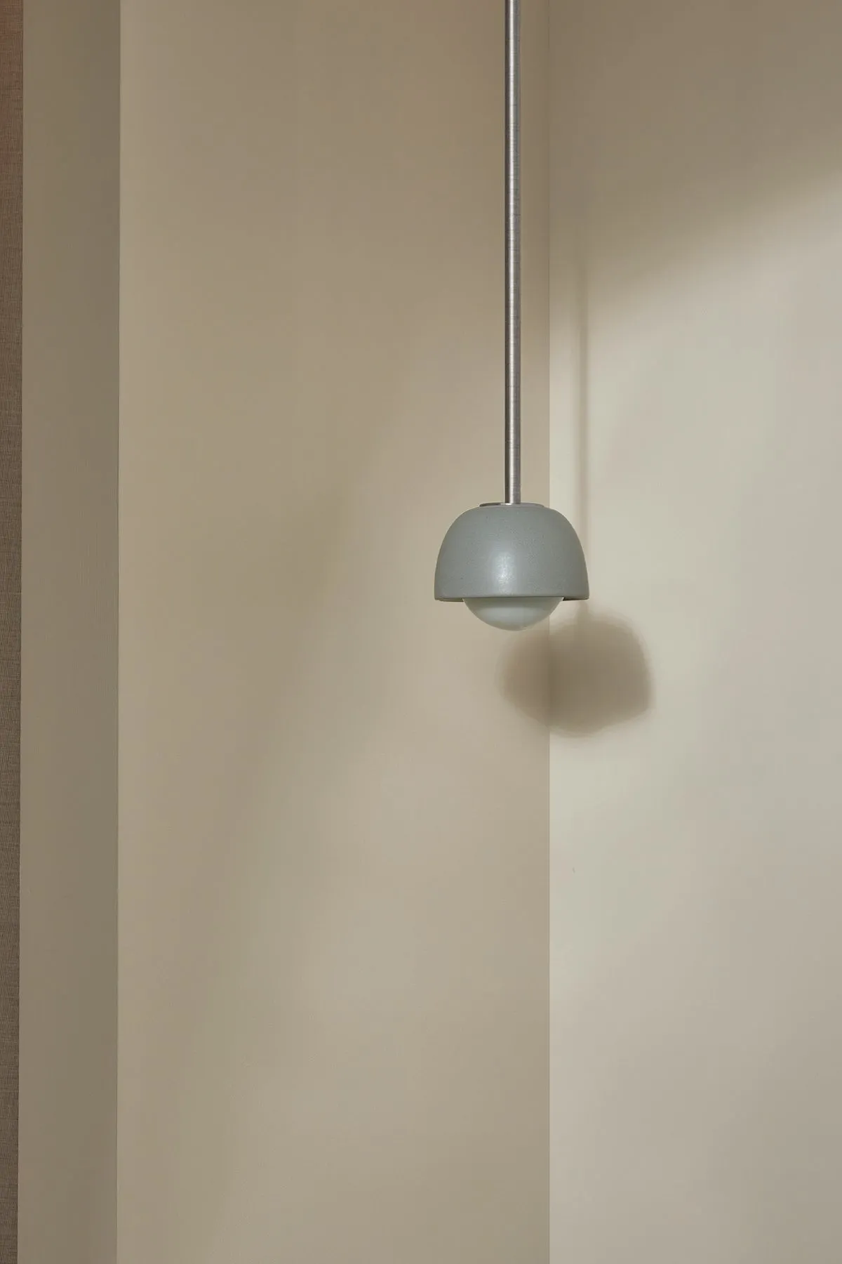 Terra 0 Pendant Light - Solid Rod