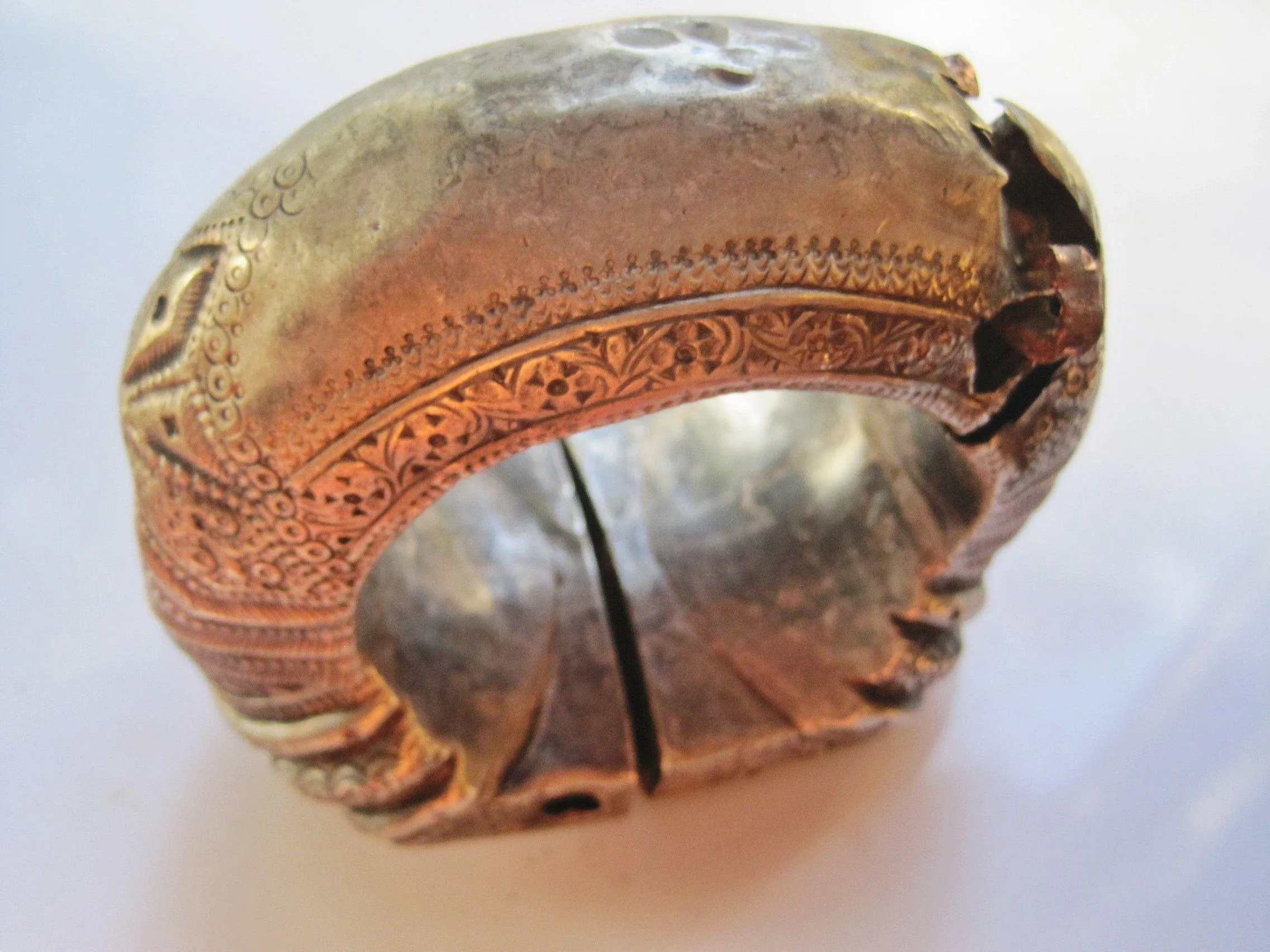 Vintage Silver Omani Rigid Foot Bracelet from Nizwa Oman with Defects